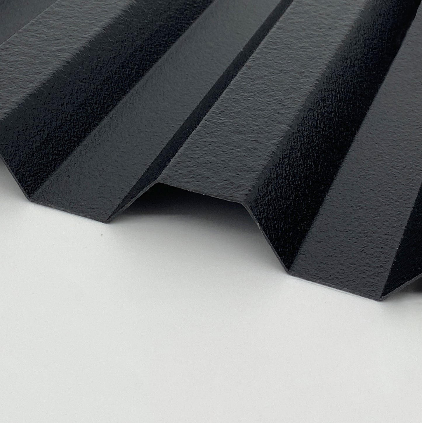 ReNew Korrugerad Plast 76/18 Svart L:3500 B:1040mm